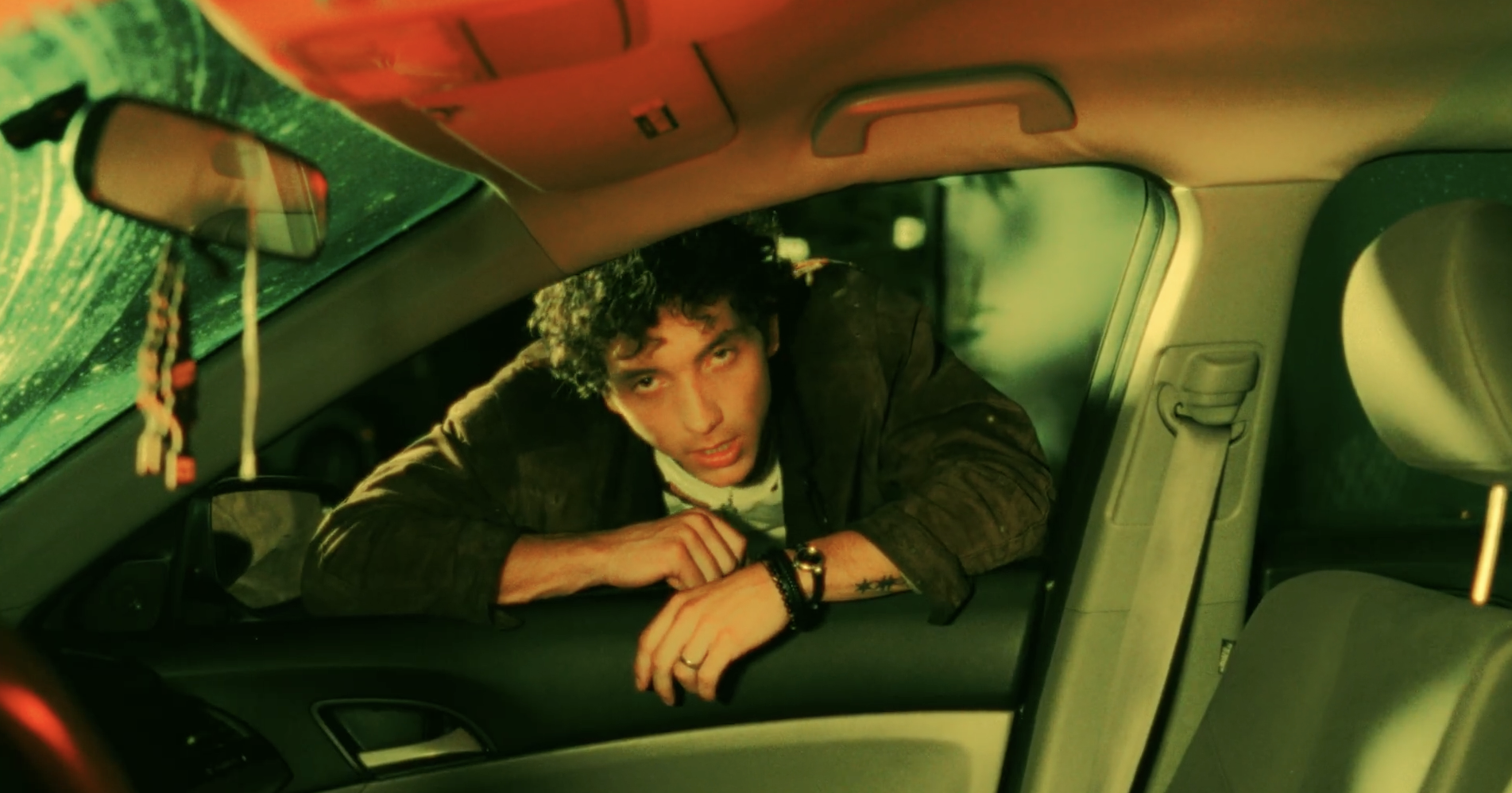 henry verus launches his new music video for  coda and girls like styled by vincent weathersby 