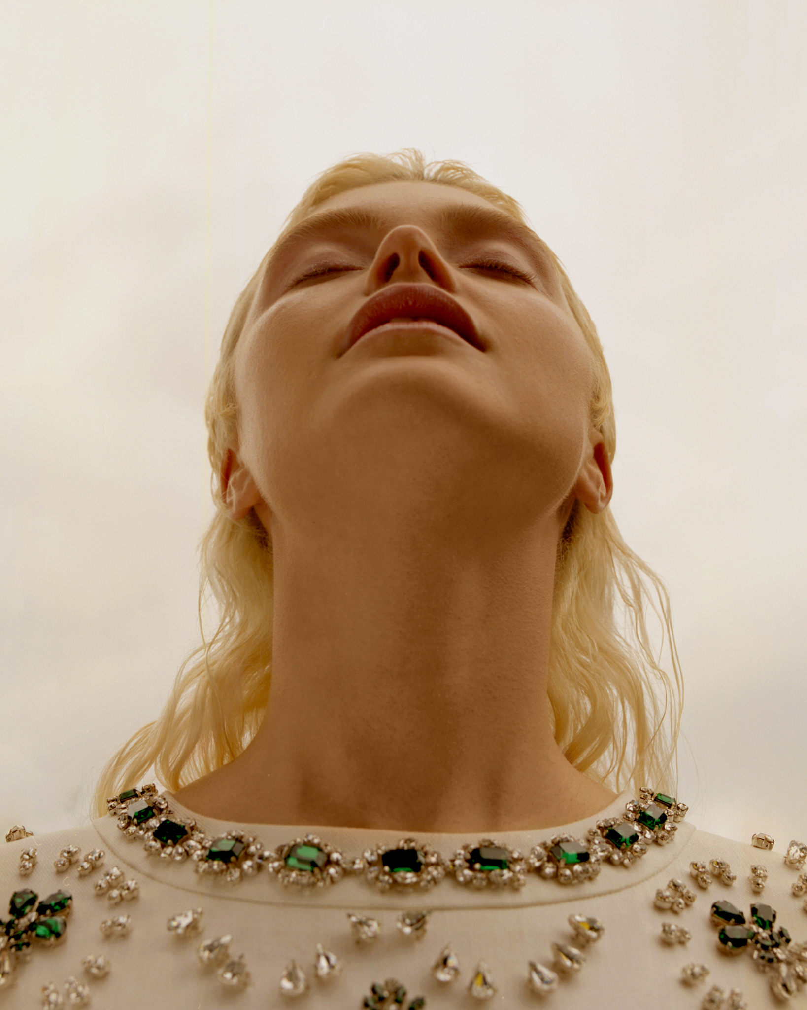 Charlotte Holt, Elle Japan, Celetine Agency, Beauty